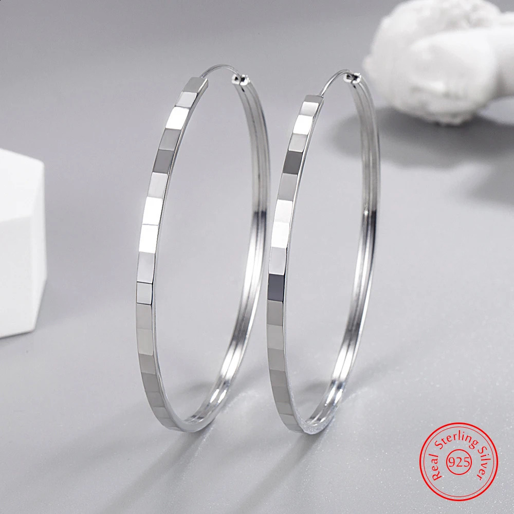 Boucles d'oreilles rond de la mode Pure 925 Silver à Sterling Boucles d'oreilles pour femmes XY0157 250815