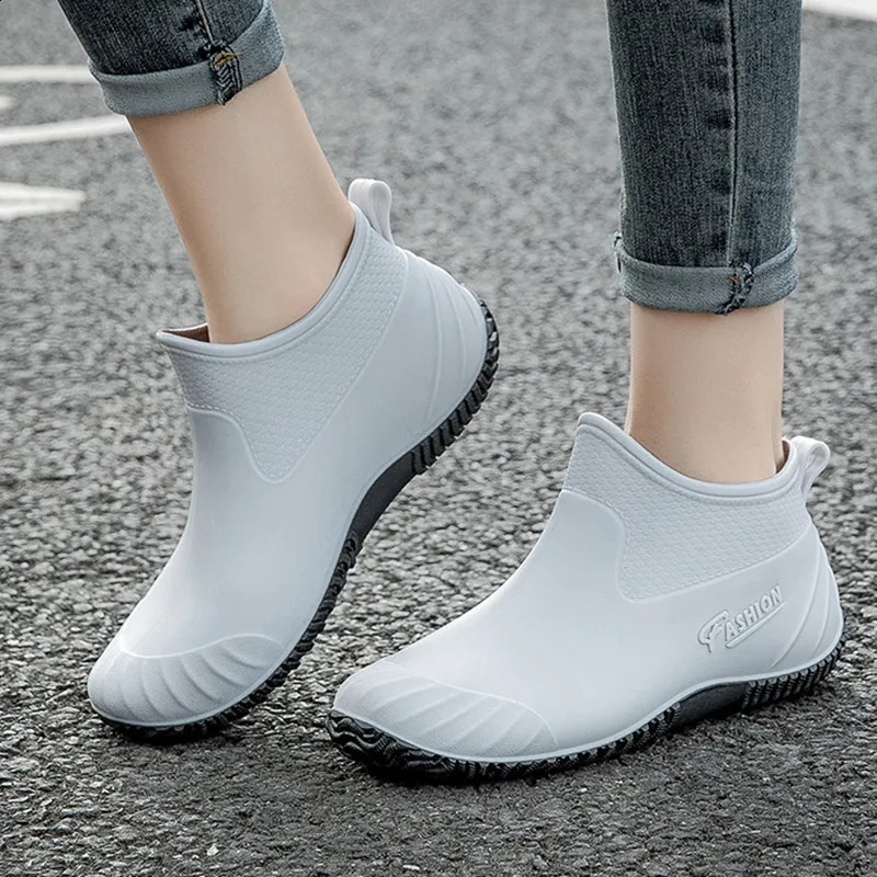 Fashion Rain Chaussures Femmes Usure - Res résistant à tube à usages extérieurs Bottes de pluie Chaussures d'eau sans glissement