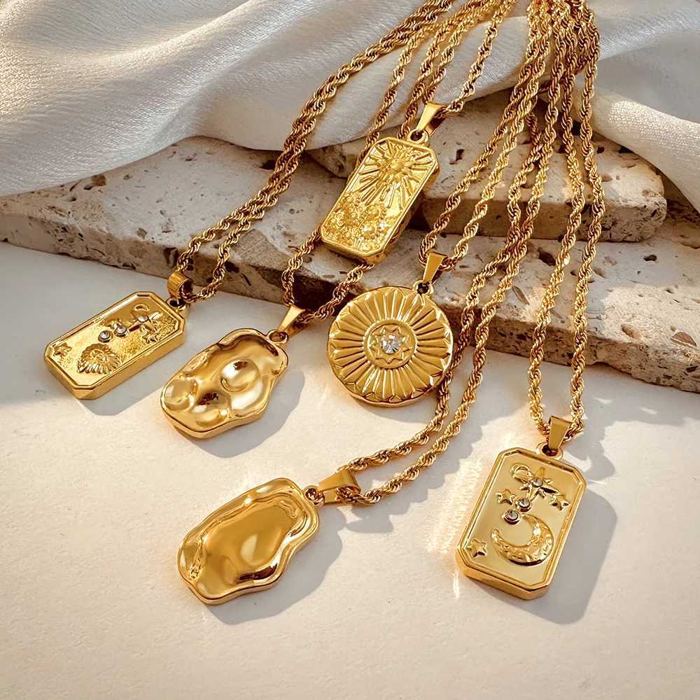 Collier de pendentif irrégulier martelé brusté brillant Gold Gold pour femmes Colliers de chaîne torsadés en acier inoxydable de lune