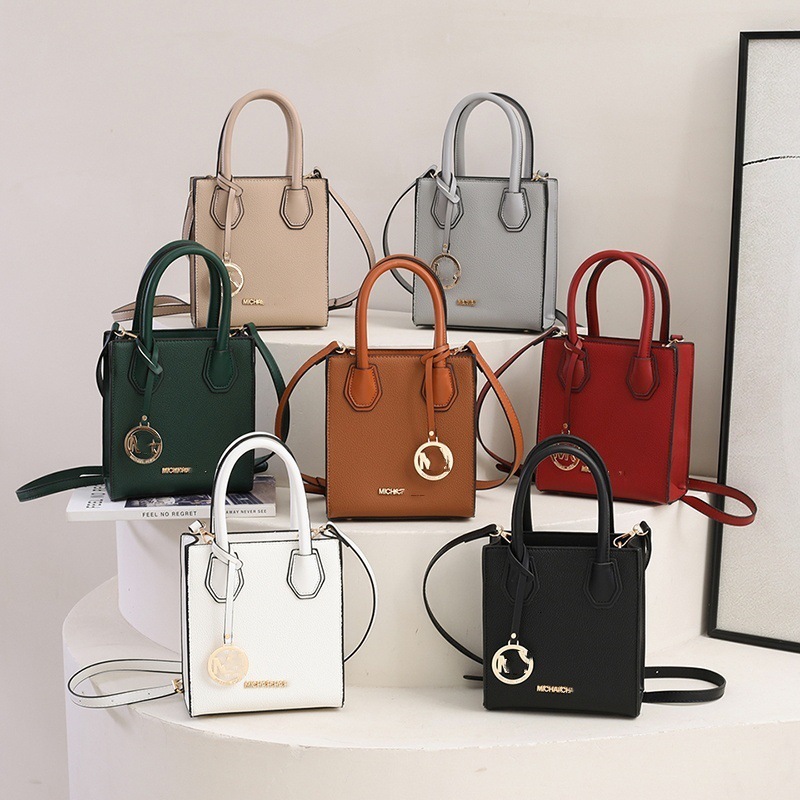 Crossbody 2024 New Versatile Single Shoulder Light Luxury Small Square for Women Niche Fashion Women's Bag