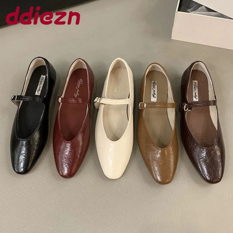 Sangle de boucle de mode Femmes Mary Janes Lolita Chaussures avec hauteur augmentant les chaussures molles femelles Appartements de dames peu pro