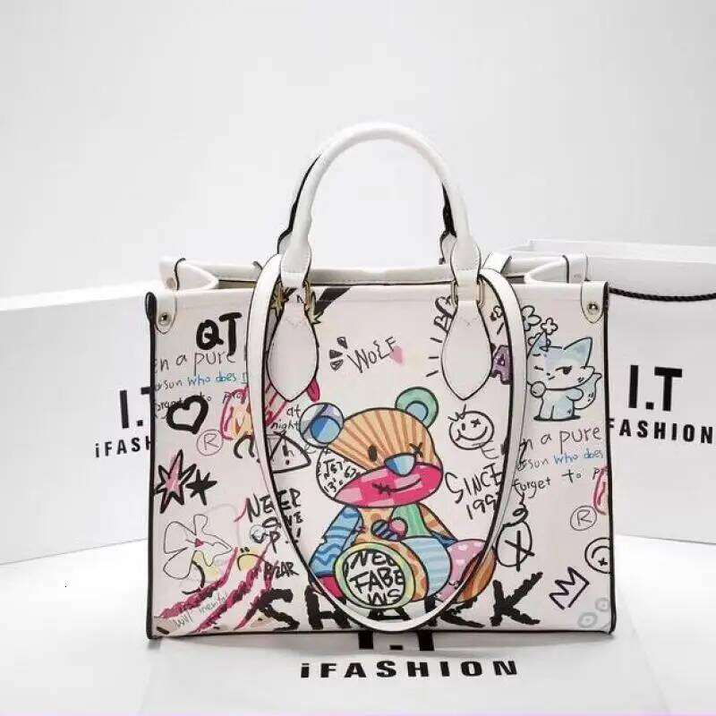 Vendre à chaud peinture ours graffiti Sac féminin célèbre sac à main de créateur de dessins dessinés et sac à main