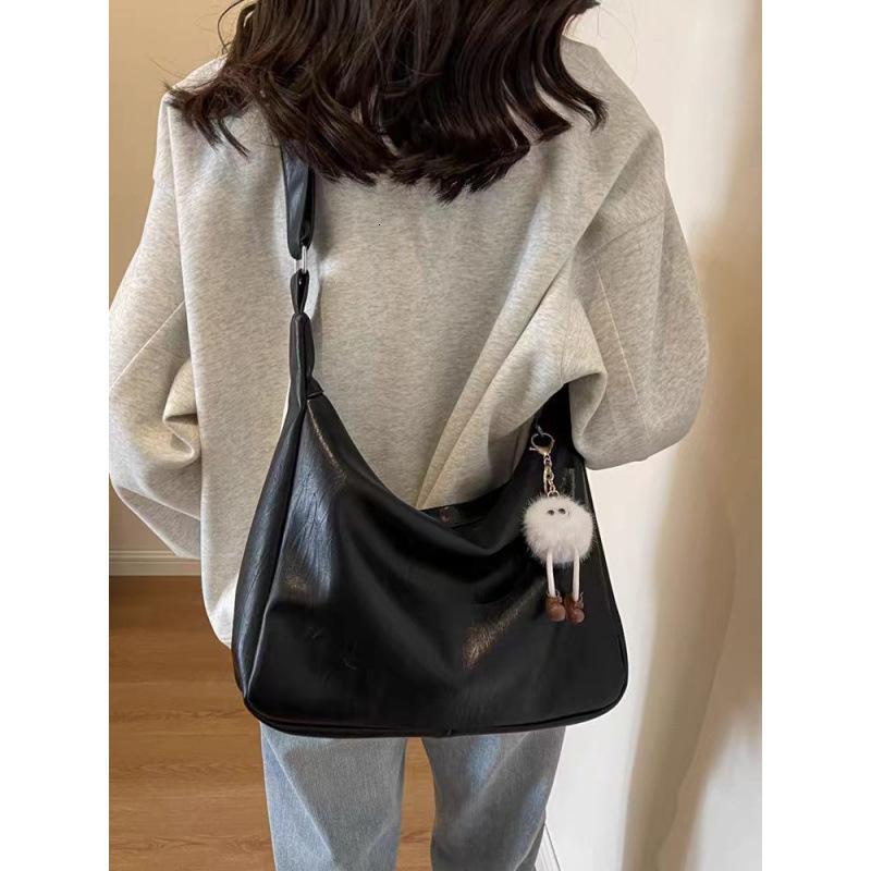 Minimalist Large Capacity Luxury Bagdesigner Free Shipping Bag For Women 2025 New Fashion Versatile Casual Shoulder Bag Student Commuter Crossbody T