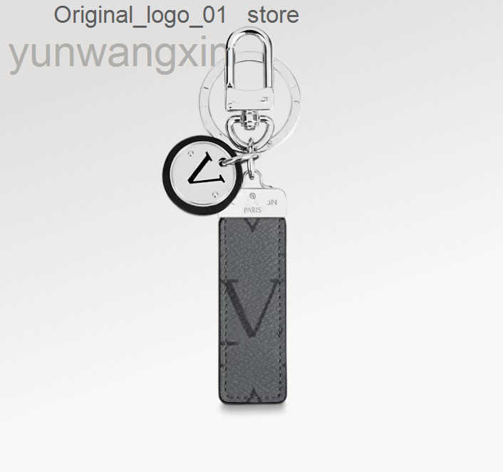 andmade designer keychains multicolor key chain women men grey leather bag wallet lanyard plated silver accessories keychain letter Z250814