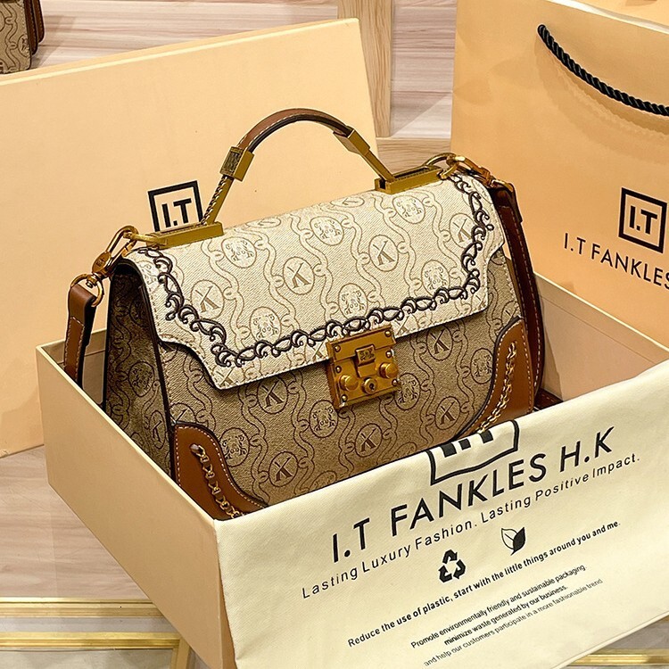 New Versatile Genuine Leather High-End Feel Handbag for Women, Small Shoulder Crossbody Square Bag