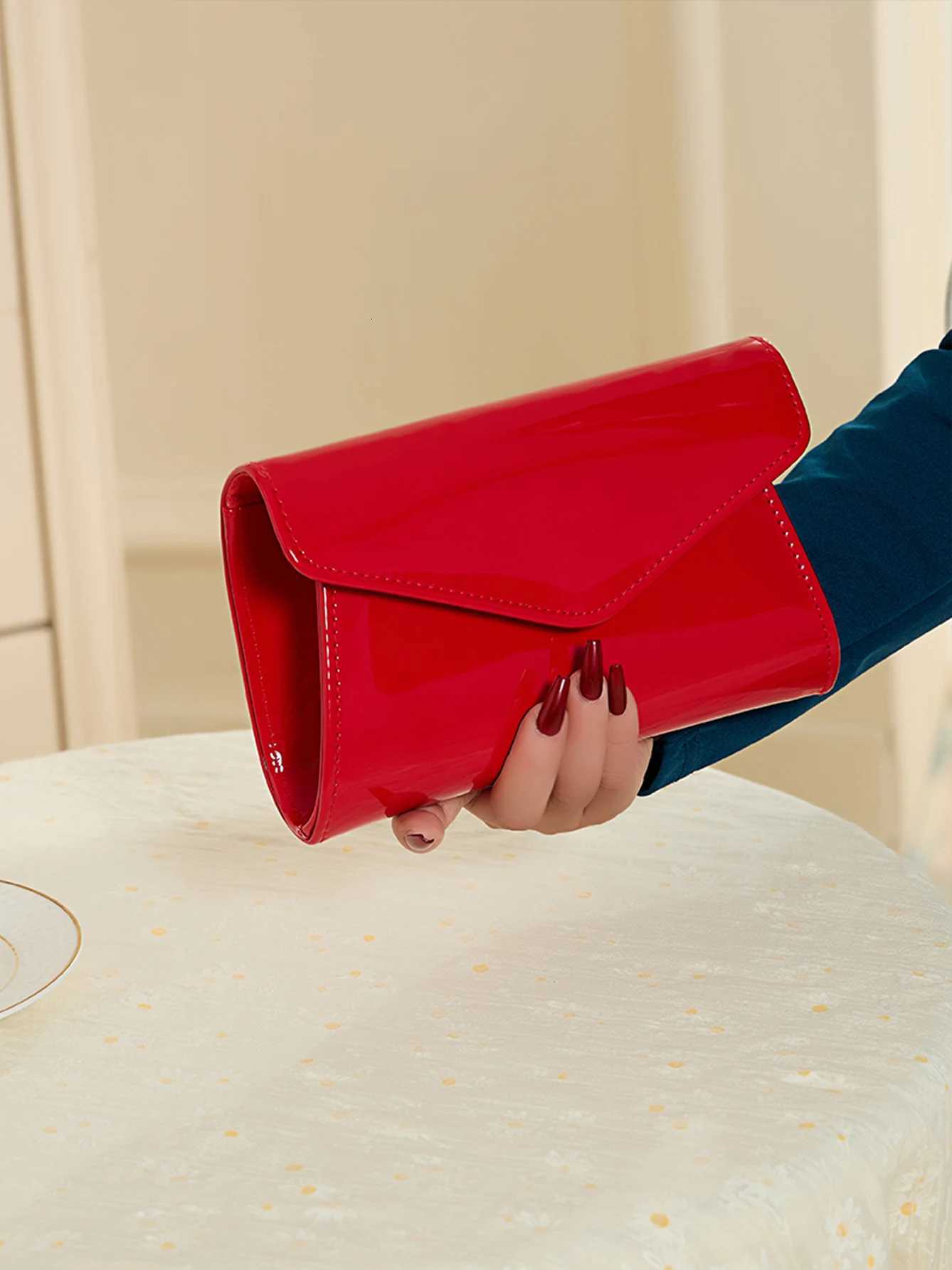 Elegant and fashionable PU chain dinner bag ladies wedding envelope bag for parties and balls W250816