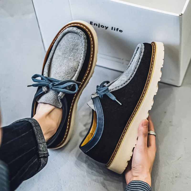 Fashion Men Shoes Vintage British Tooling Leather Shoes Cow Suede Loafers Breathable Sneakers Shoes Men 250812