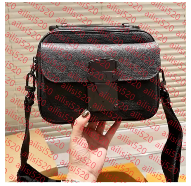 Mens Totes Bag Handbags Purses Fashion Handbags Men Leather TRIO Messenger Bags Luxury Shoulder Bag Make up Bag Tote bags-image-966468995