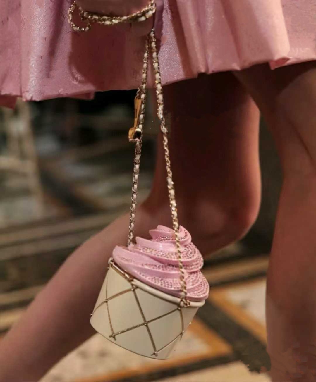Mirror quality LUXURY designer perfume bottle bag crossbody bags acrylic shoulder bag evening bag clutch chain bag Ski Gondola Bag mountain cable ca