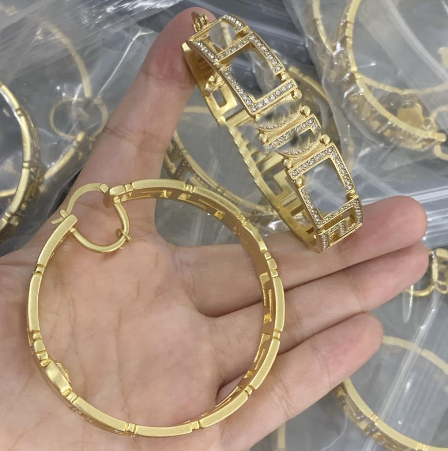 Colored Diamond Crystal Big Circle Hoop Earrings Bling Cubiz Zircon Statement Copper Earring Fashion Personality Christmas Gift Jewelry Hiphop Rock