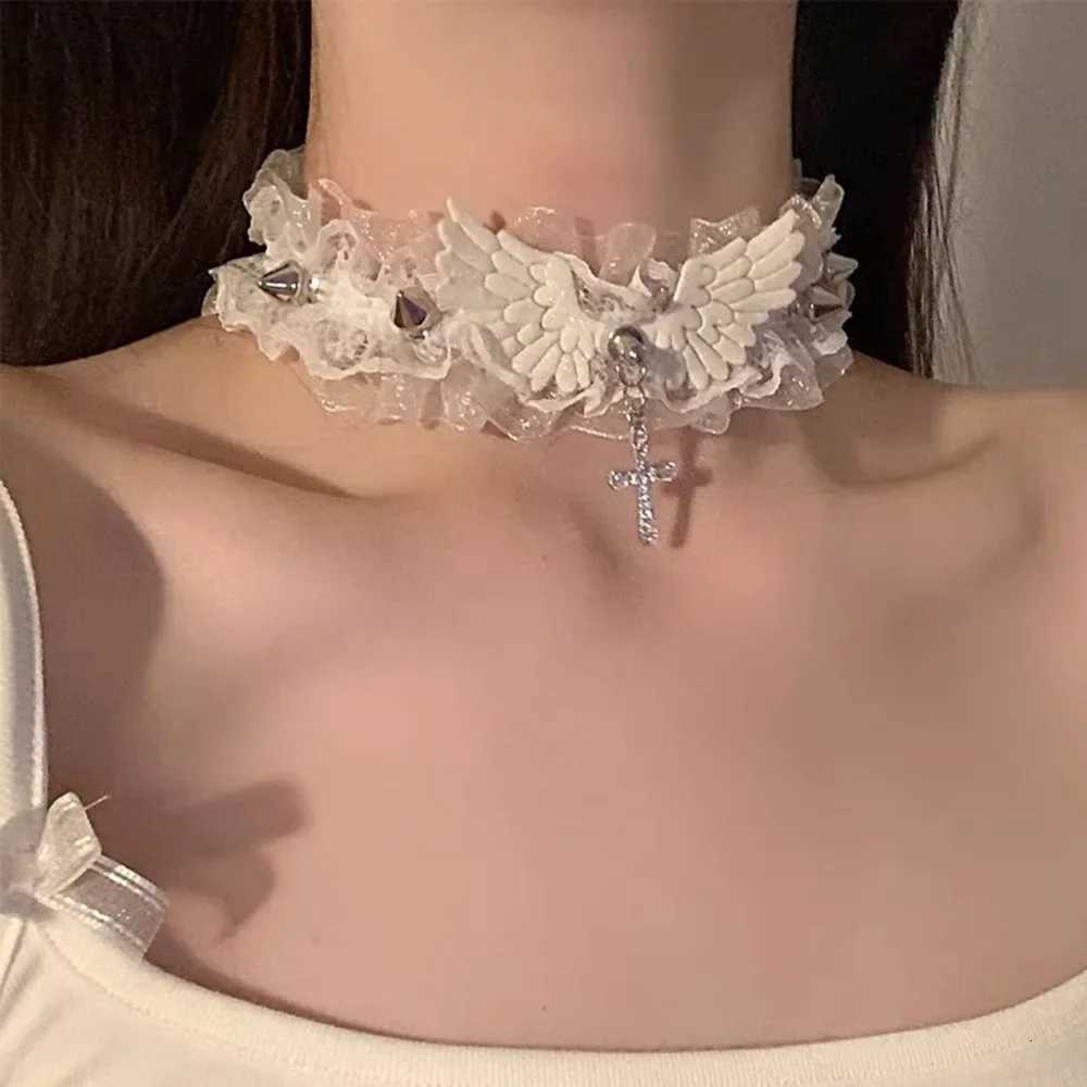 Sexy Black White Lace Lolita Choker Goth Crystal Cross Pendant Angel Wings Rivet Necklace for Women Charm Party Jewelry Gift XJ250816