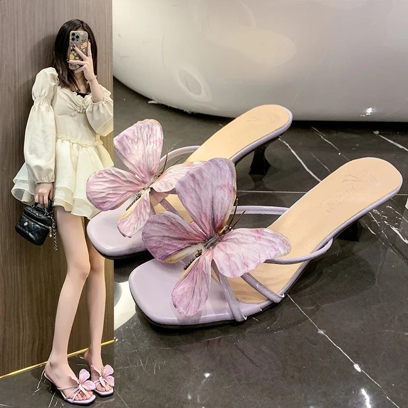 Sandales de fleurs papillon les pantoufles pour les femmes Summer Français talon fin sexy Sexe ouverte à talons hauts Chaussures 250814