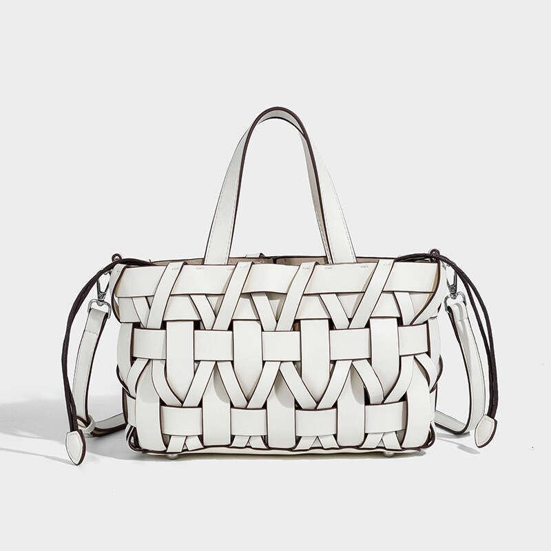 Designer Knitted Bag for Women's Fashion Handheld Shoulder Bag 2025 New Large Capacity
