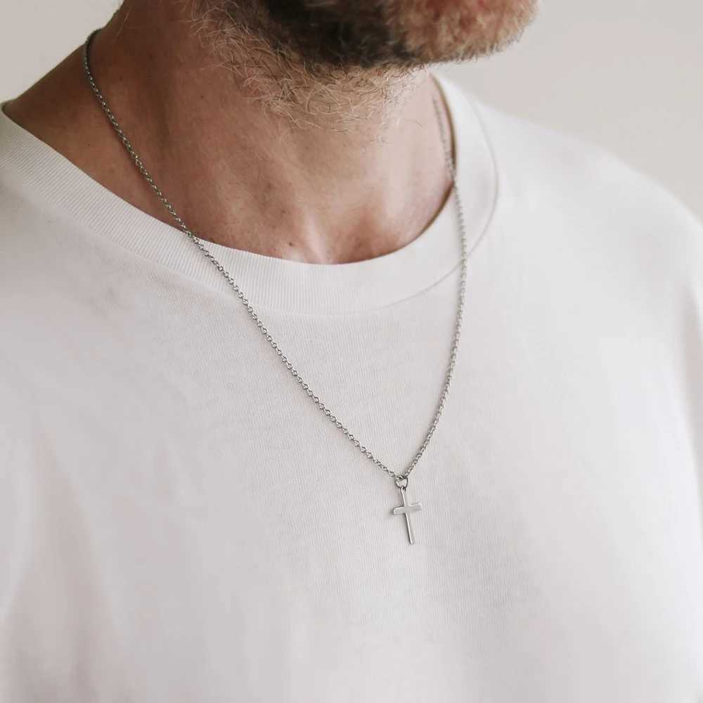 Classic Stainless Steel Jesus Cross Necklace Mens Necklace Christian Supernatural Stainless Steel Jewelry Gift 2024 XJ250816