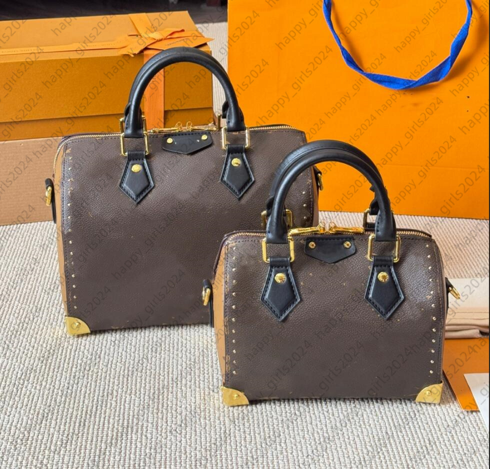 Luxury Designer Pillow Travel Bag Women Leather Speedyss trunk bag handbag Shoulder Bags Crossbody handbags Totes purse pouch purse Mens tote duffel