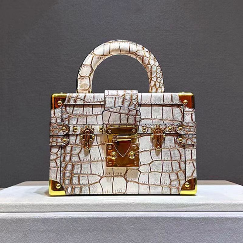 New High-End Light Luxury Niche Crocodile Snake Pattern Small Box Handheld Shoulder Crossbody Bag