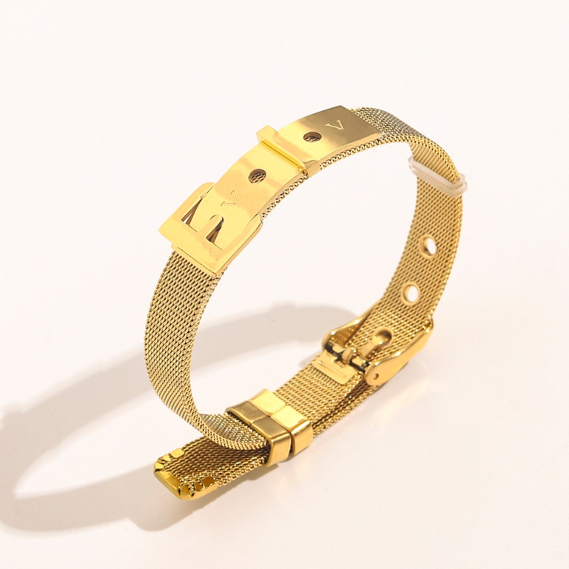 Bracelet de chaîne en filet de ton or avec fermoir et lettres inspirées de la boucle de la ceinture et accents de lettre minimalistes cadeaux acc