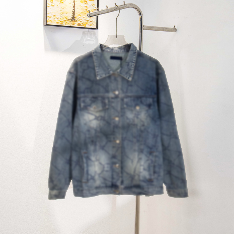 Spring and Autumn men's denim jacket designer gradient logo, vintage craftsmanship, splicing thread knit fabric, smooth and textured