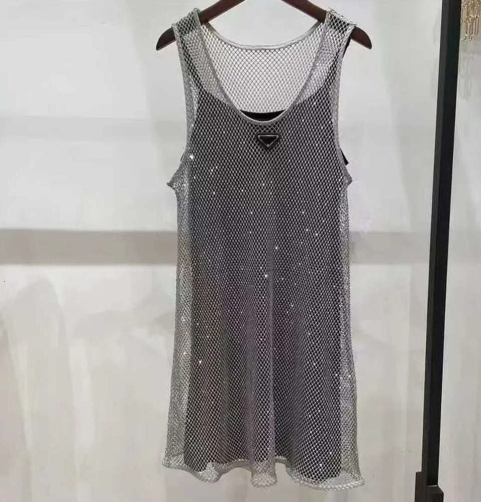 Designer Runway Summer Womens T-Shirt Fashion Chain Tanks Ladies Elegant Letter Tops Blouses Women Sleeveless Sexy Casual Tank Top T Shirts Woman Cl
