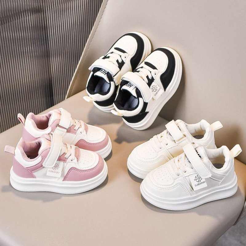 Design de mode pour enfants chaussures de marche baskets blancs non glissant enfants chaussures décontractées garçons filles en bas âge