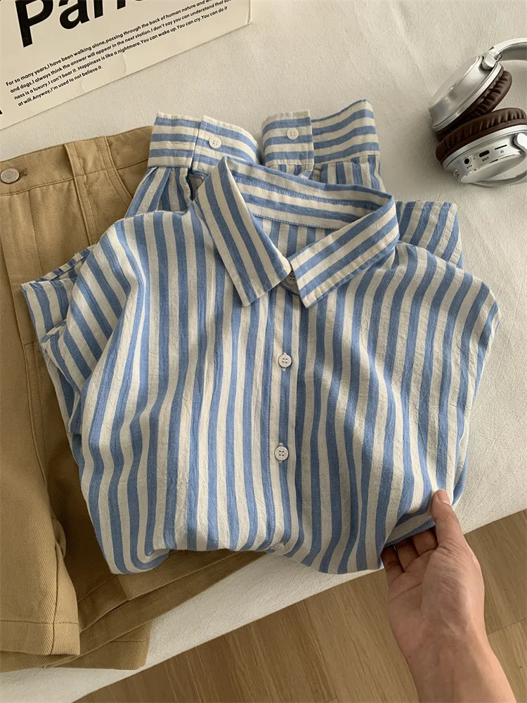 Chemise à rayures en lin bleu pour les femmes en été mince et chouchous de soleil paresseux et minceur 250813