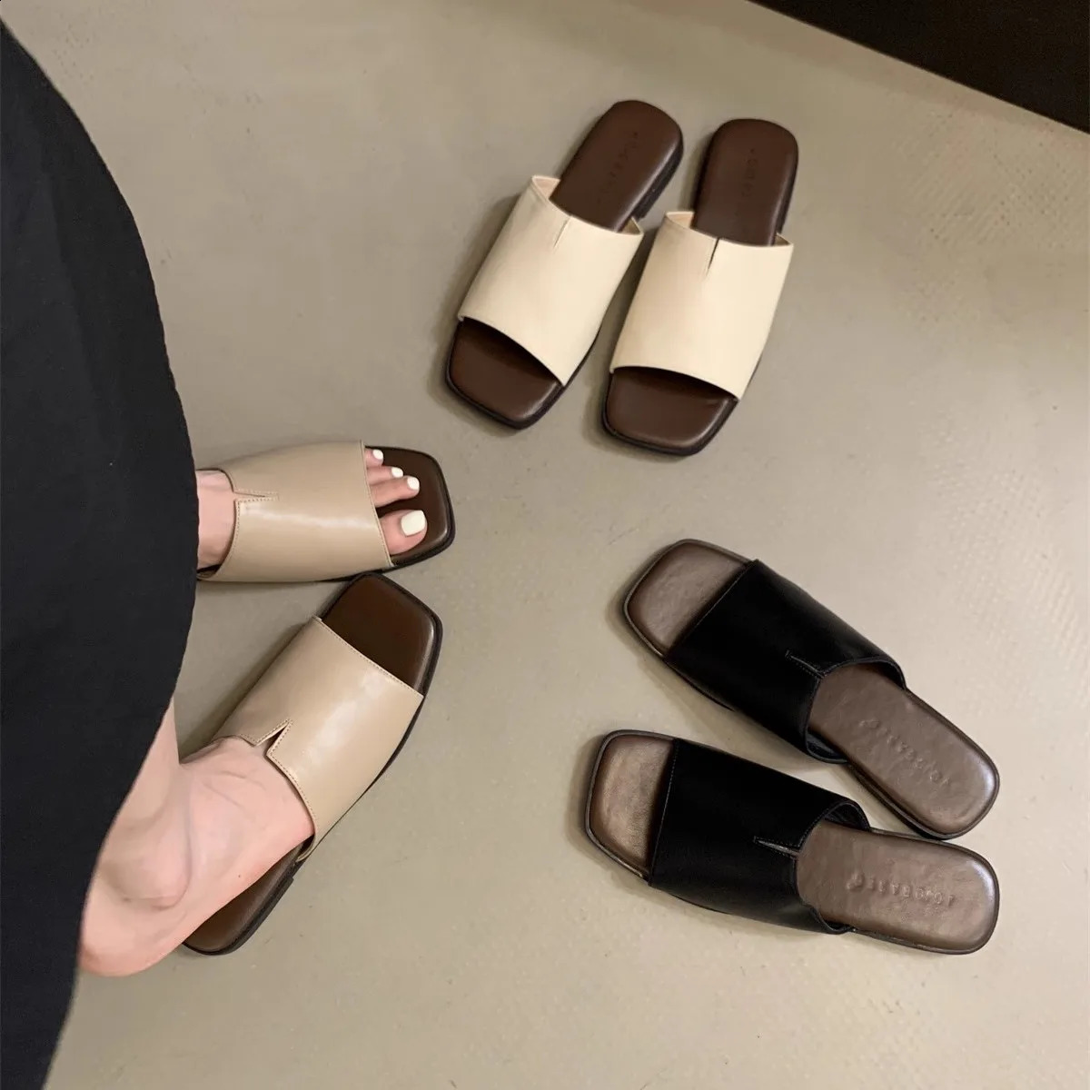 Stylish Minimalist Single-strap Sliding Sandals Solid Color Womens Slippers Summer Outdoor Casual Opentoe Flats autumn 250815