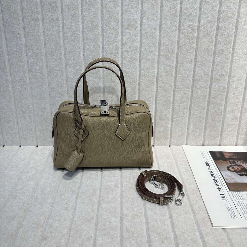 Sac de créateur sac fourre-tout sac à bandoulière 2025 Nouveau sac à main pour le bowling de bowling de bowling pour femmes de bowling pour le bo