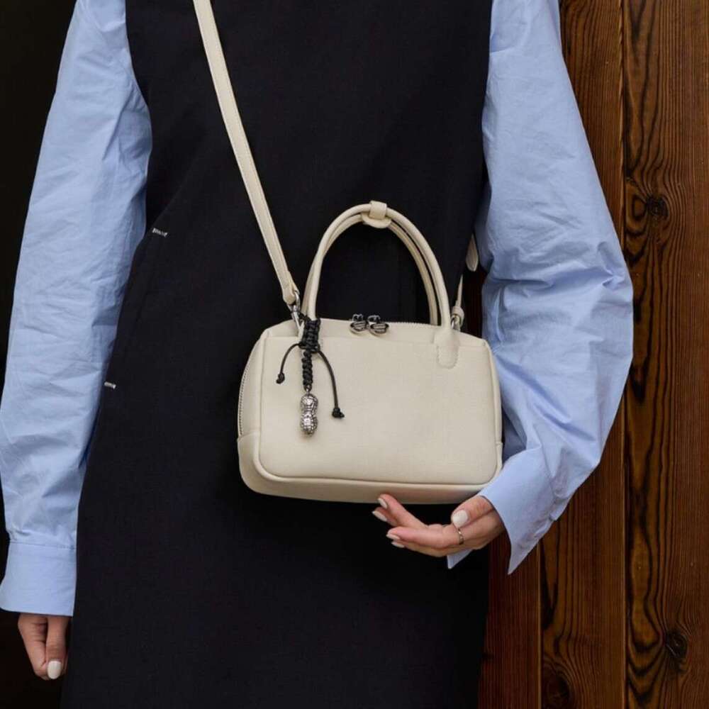 Designer Bag Tote Bag Shoulder Bag 2025 Niche Design High-End Handbag Vegetable-Tanned Leather Large Capacity Boston Single Shoulder Crossbody Women