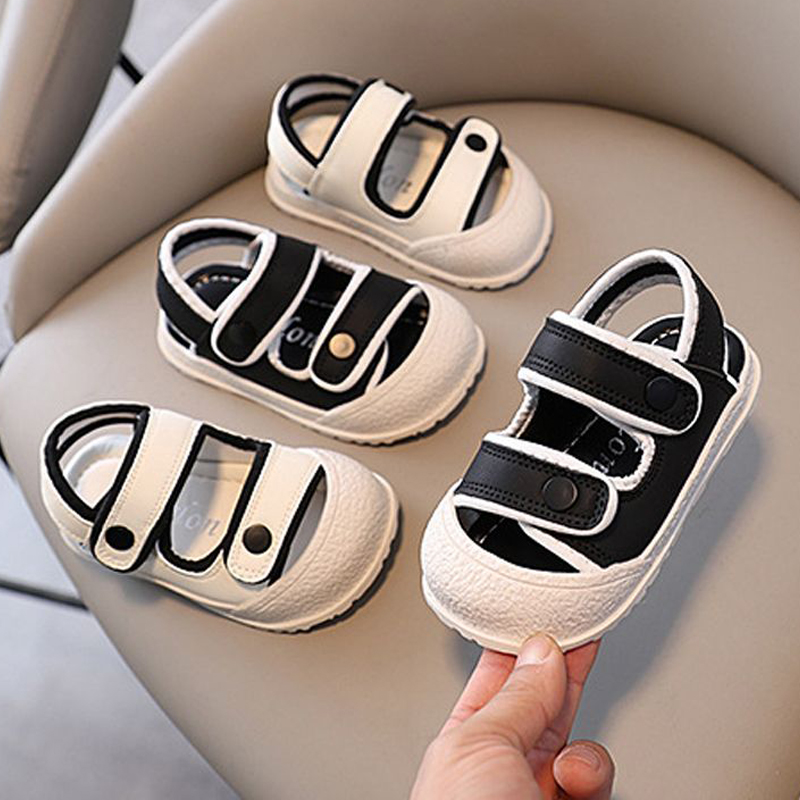 Baby Boy Sandals 2025 Summer Toddler Chaussures bébé fille enfant doux sandales flexibles bébé extérieur premier Walkers Taille 17 - 26 K0701