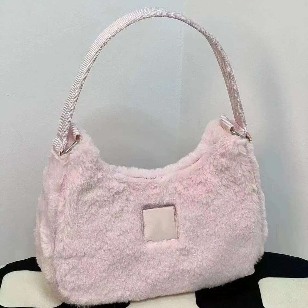 Designer Bag Tote Shoulder Autumn Winter New Plush Underarm Women Niche Korean Style Versatile Handbag And Cute Furry For Girls