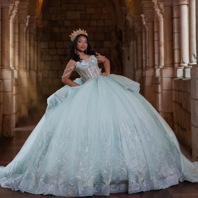 Green Quinceanera Robes de l'épaule Perles de dentelle Applique de paille
