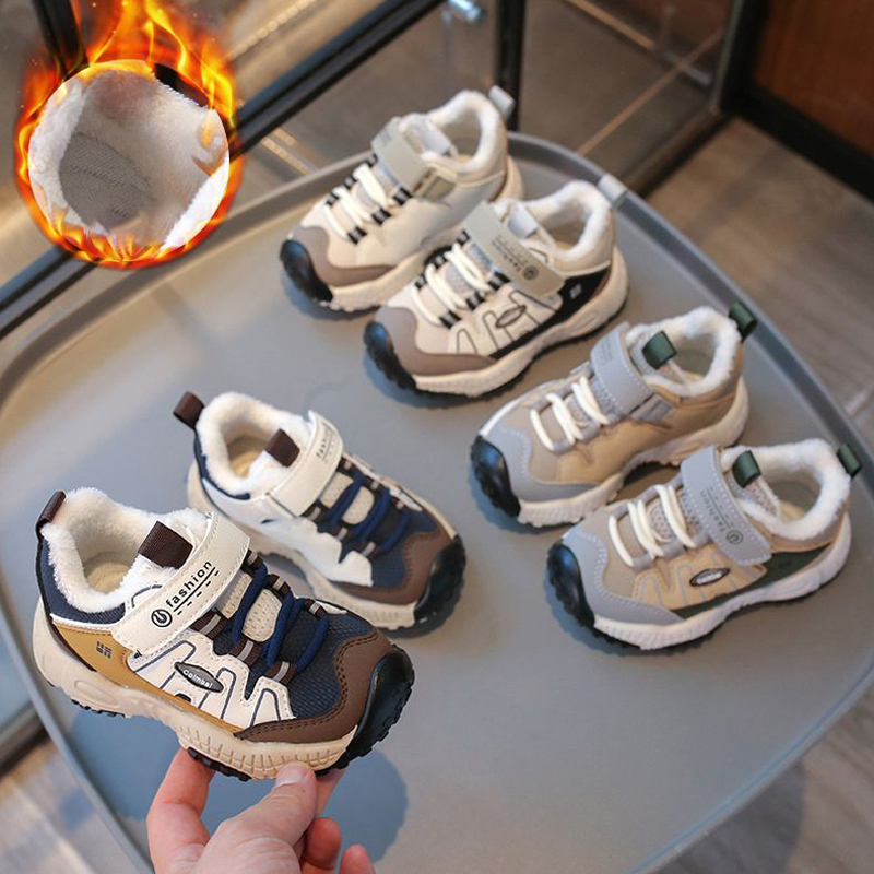 Fashion Design Boys Sneakers 2025 Hiver Enfants chaleureux Chaussures de randonnée de randonnée de marche en plein air Kidszworld