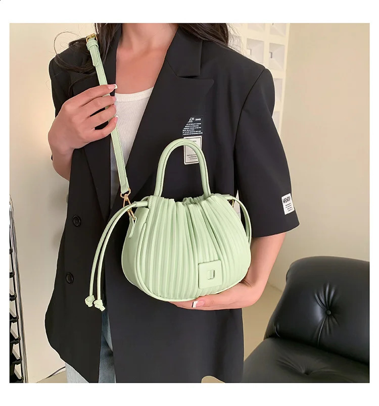 Personalized Simple Pleated Handbag Womens Solid Color Summer Fashion Crossbody Bag Elegant and Sweet Style 250811