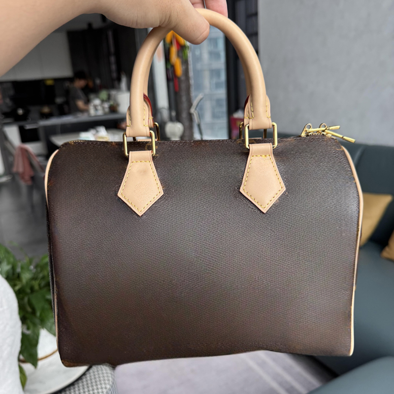 10A quality women's makeup bag shoulder pillow bag fashion crossbody bag casual handbag large capacity handbag commuter tote bag