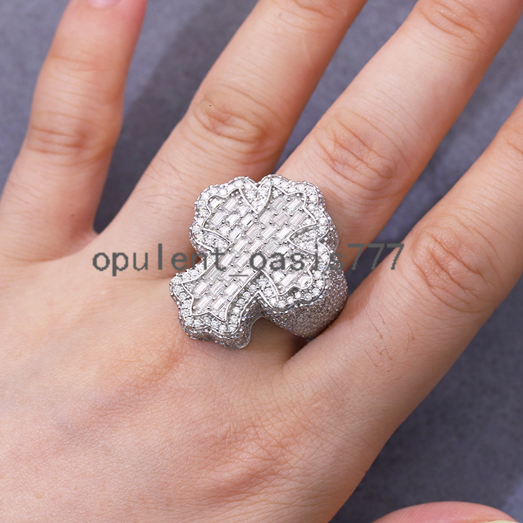 Fashion Iced Out Hip Hop Style moissanite moissanite moissaniteia Baguette Diamonds Copper Cross Champion Ring for Men