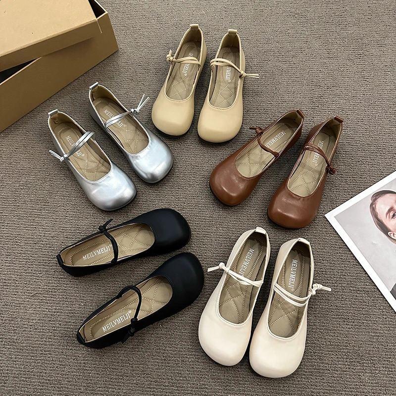 Elegant Retro Woman Shoes Casual Female Sneakers All-Match Round Toe Shallow Mouth Soft Flats Modis Grandma Dress Square 250814