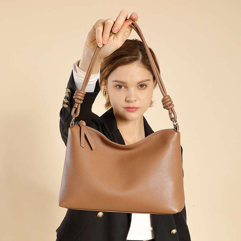 Top Layer Cowhide Underarm Tote For Women Spring Summer Simple Commuter Large Capacity Shoulder Crossbody Dumpling Bag