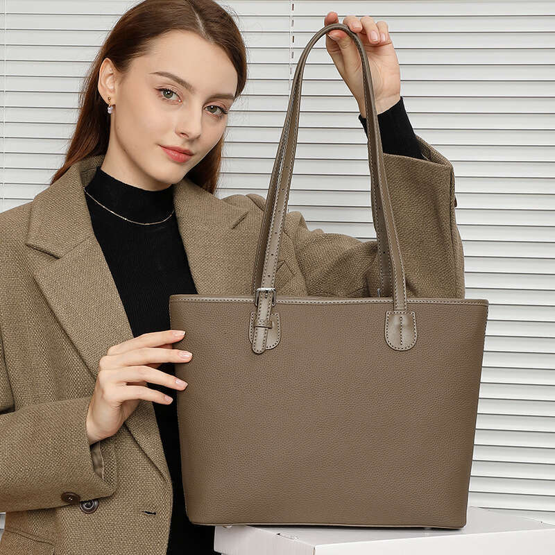 Large Capacity Tote For Women, Genuine Leather, Spring/Summer New Style, High-End Niche Shoulder Bag, Fashionable Versatile Bucket Bag