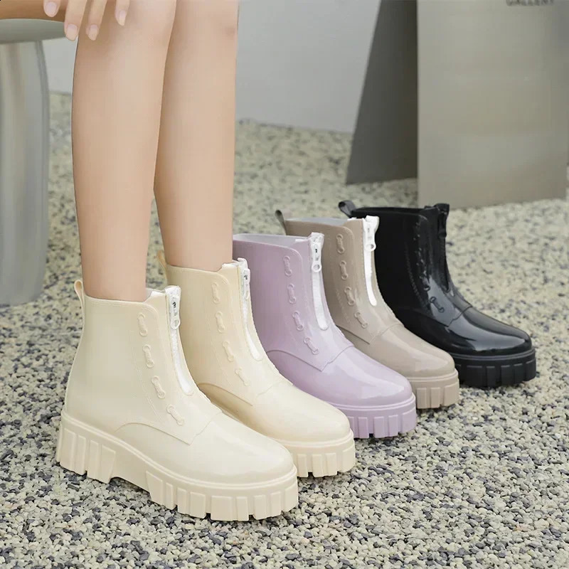 Water Shoes Women Shoes Fashion Ankle Rain Boots Soft Rubber PVC Waterproof Women Zipper Flats Short Boots Botas De Mujer 250815