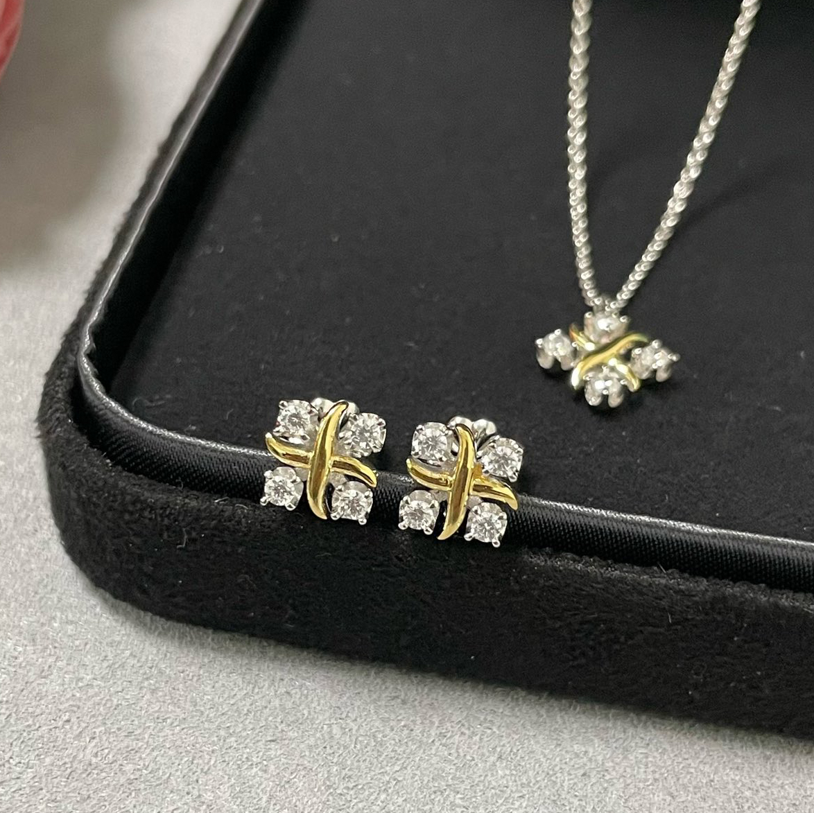925 Collier en argent, boucles d'oreilles de créateurs, collier, cadeau haut de gamme qui ne s'estompe jamais, incrusté de Mozambique Diamonds Fa