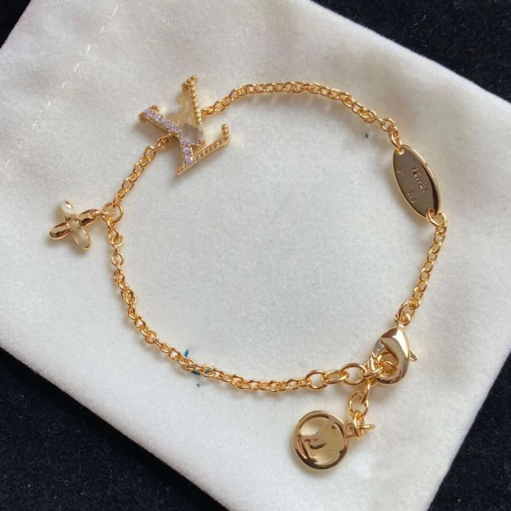Bracelets de charme bracelet de luxe de luxe Bijoux de créateurs de créateurs de bijoux diamant 18k marf d'or plaqué or pendant pendant femme bra