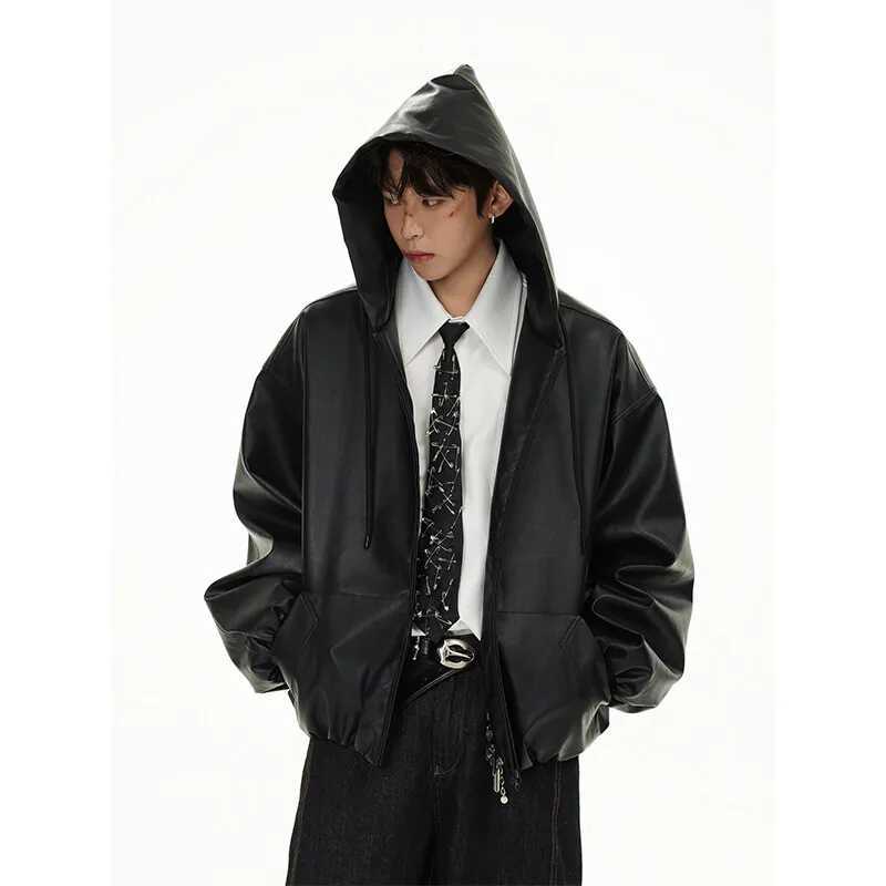 PU Leather Bomber Jacket Men Streetwear Fashion Loose Casual Vintage Leather Hooded Short Motorcycle Jacket Hoodie Coat Outerwear XJ250818
