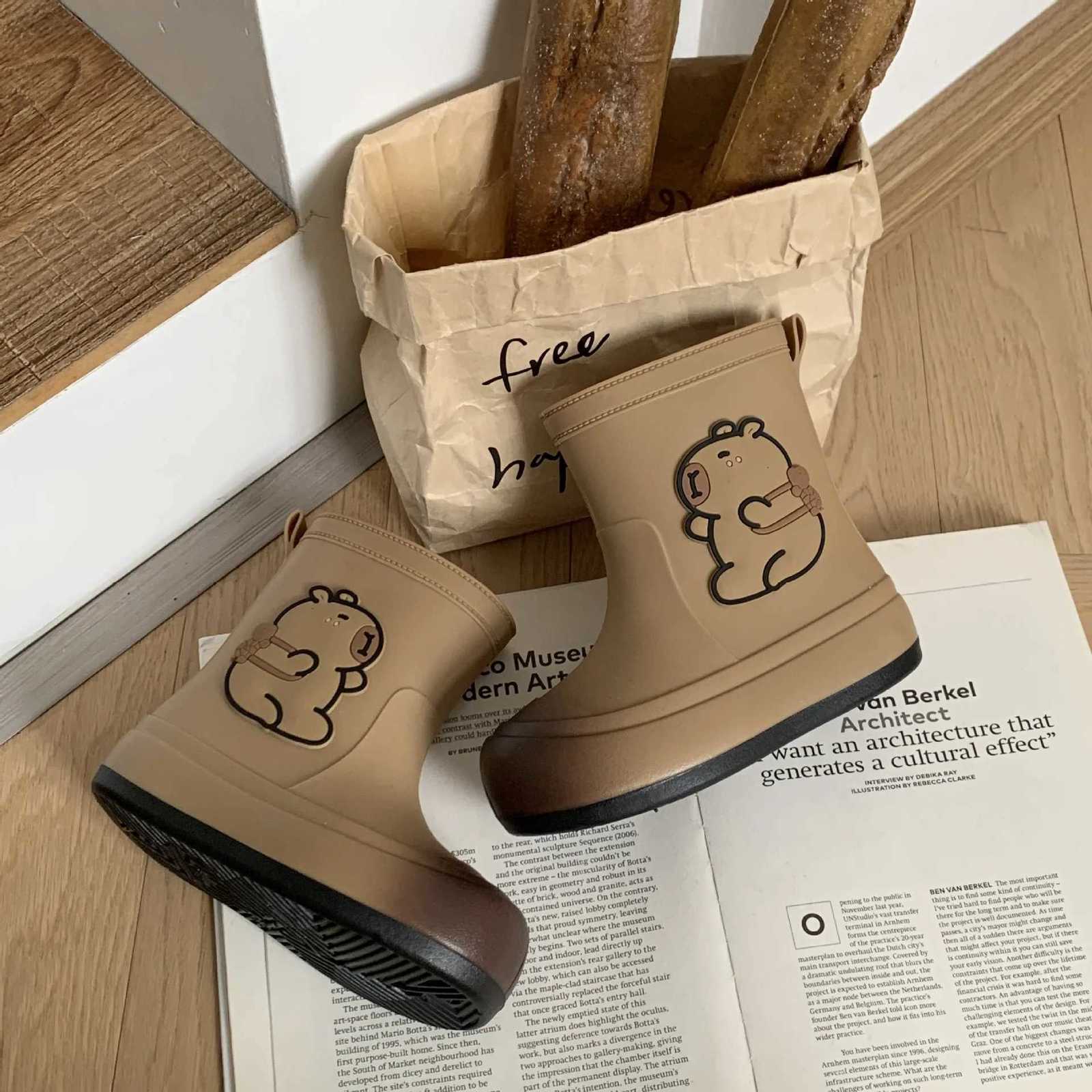 Womens Mid-Calf Rain Boots Student Cute Waterproof N-Slip Wear-Resistant Summer Water Boots Rubber oes PVC Material XJ250818