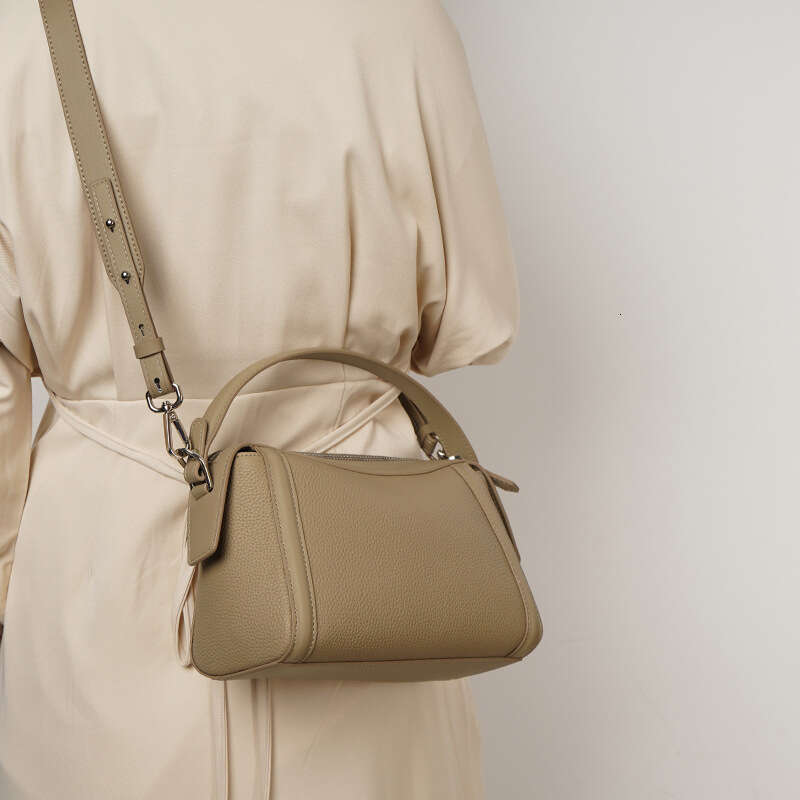 Top Layer Niche Cowhide Texture Simple New Style Single Shoulder Crossbody Boston Bag Design Genuine Leather