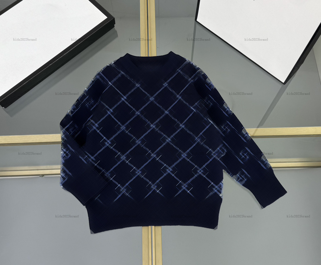 Nouveau garçon pull en pull pour enfants tricots top top kids de créateur de créateurs lettre de couleur gradient jacquard tissu bébé pull en tri