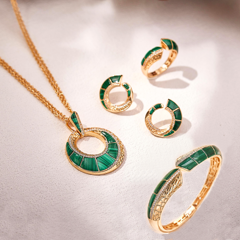 Designer Collection Style Stud Ring Earrings Bracelet Necklace Women Lady Inlay Diamond Cubic Zircon Mother Of Pearl Malachite Party Jewelry Sets
