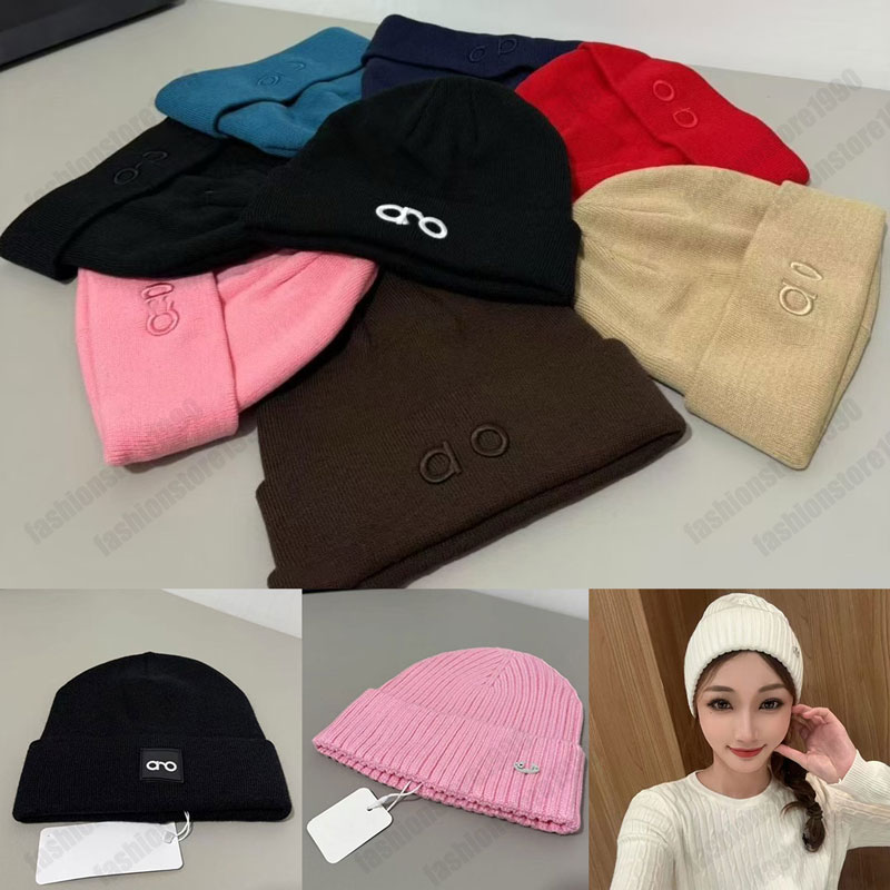 Chapeau tricoté de créateur, bonnet de bord noir, AO Broidered Wool Chapeau, chapeau chaud, chapeau sans limites pour femmes à la mode en automne