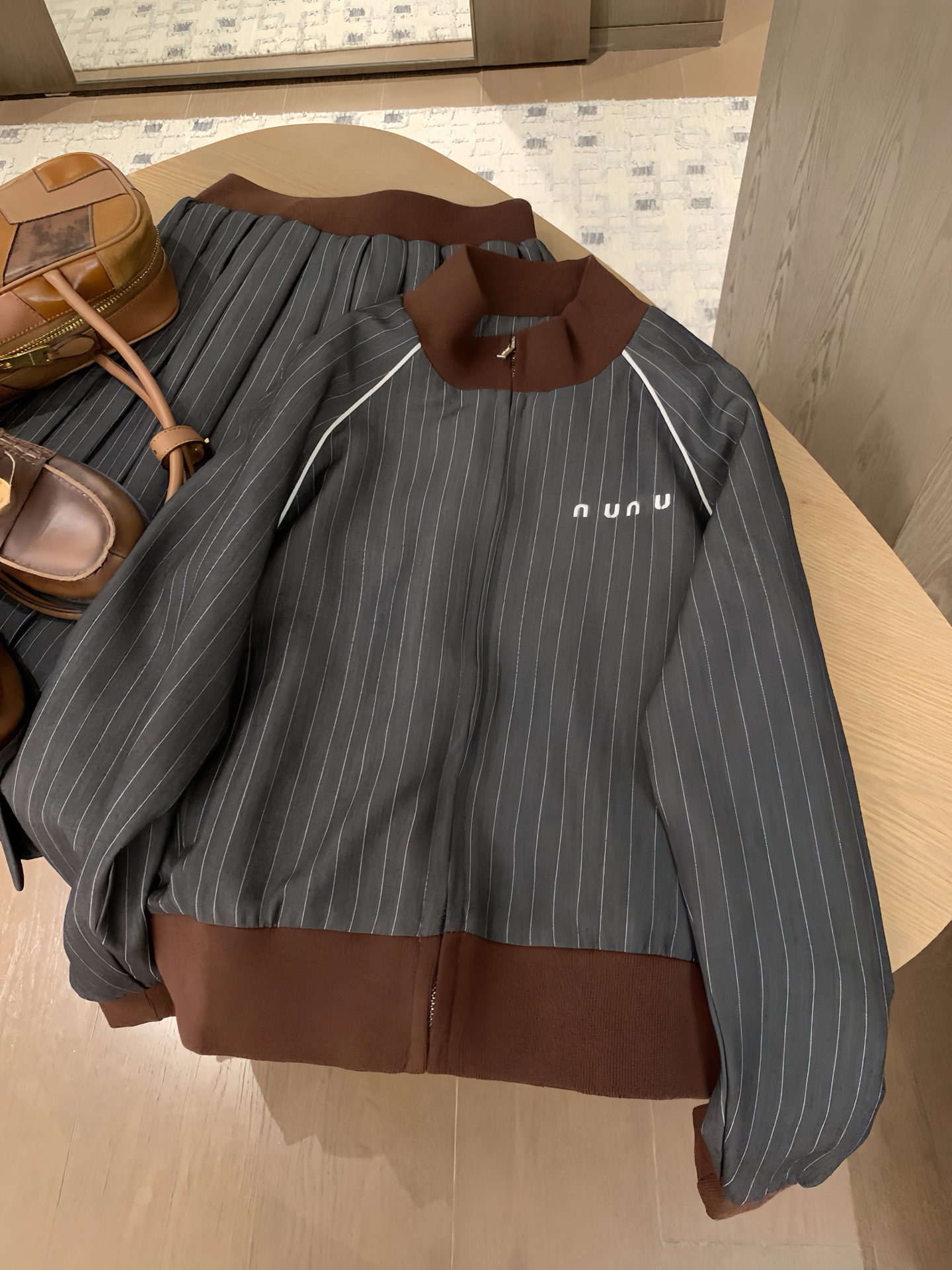 Aaaa ss187 mi * mi * talons de luxe à sweat à sweat 25 en début d'automne Nouveau collège tout-correspondant en veste mince veste à la fermeture