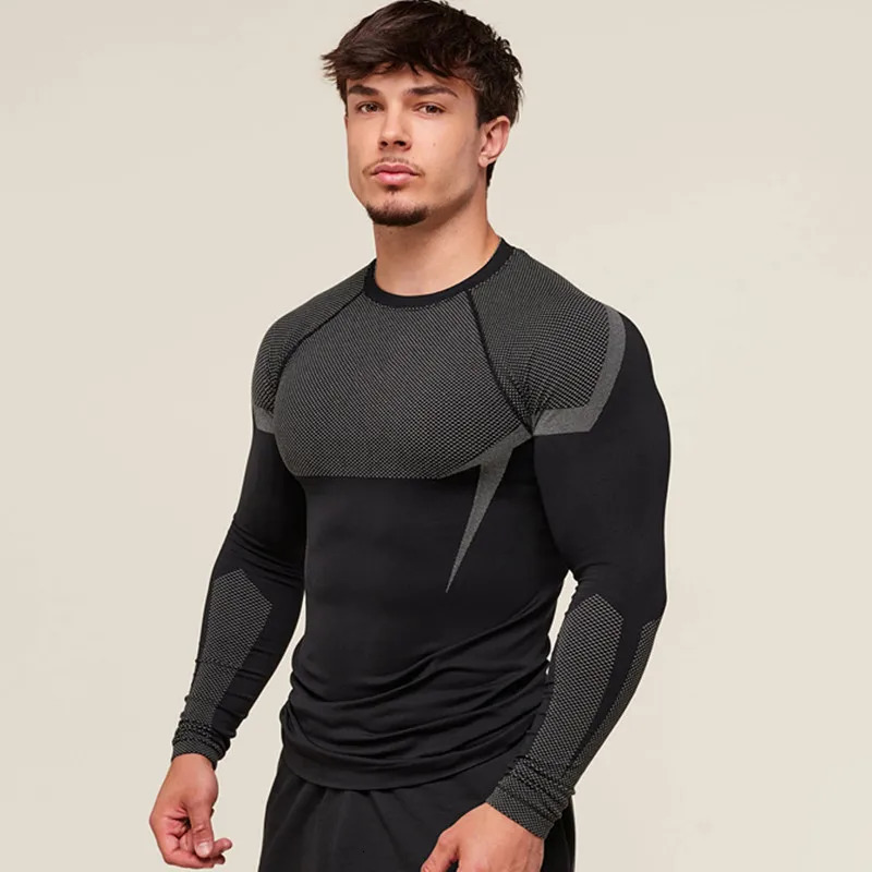 Summer Mens longsleeved Tshirt Sports Running tshirt Tight Tops Men Fitness Tees Training Workout Breathable Man gym clothes 250818