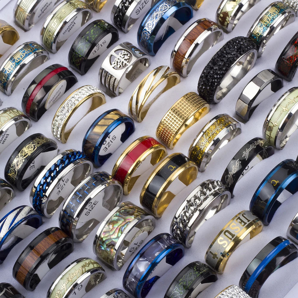 30 Pieces/Lot Mix Top High Quality Stainless Steel Ring for Men Fashion Jewelry Size 17-23mm Party Gift 250813